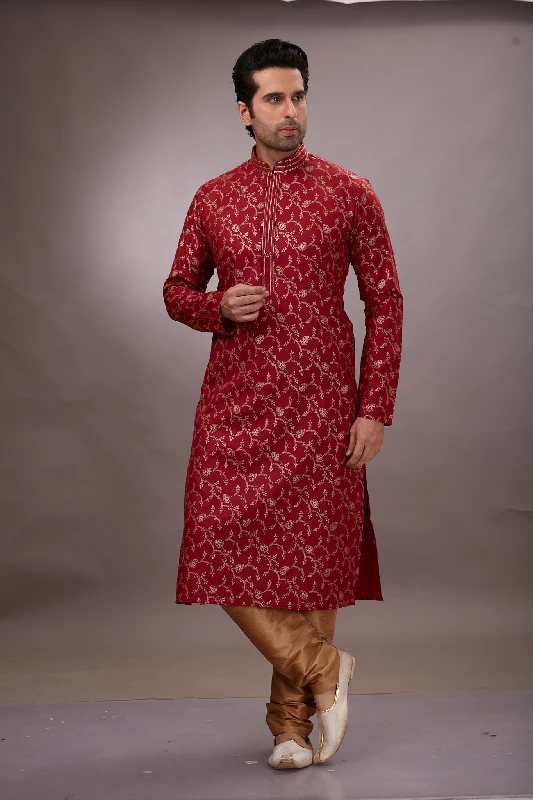 Foil Printed Cotton Kurta Set in Maroon - Image 10