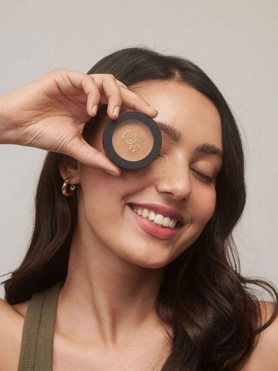 Forest Essentials Highlighting Glow Kansa - Bronze - Image 2