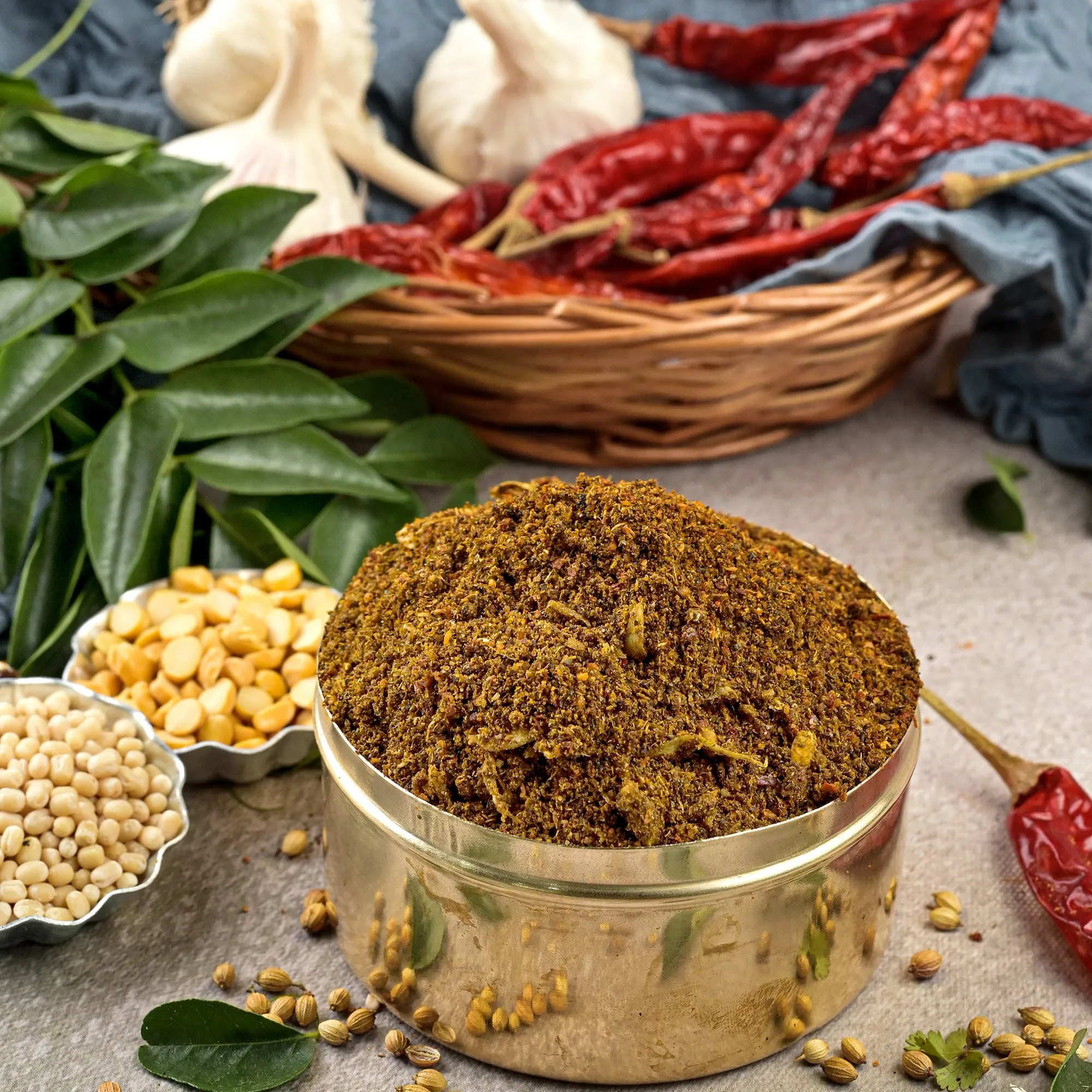 Vellanki Foods Karivepaku Karam Podi(Curry Leaves Powder) Vellanki Foods Karivepaku Karam Podi(Curry Leaves Powder)-Pack Size-250 g