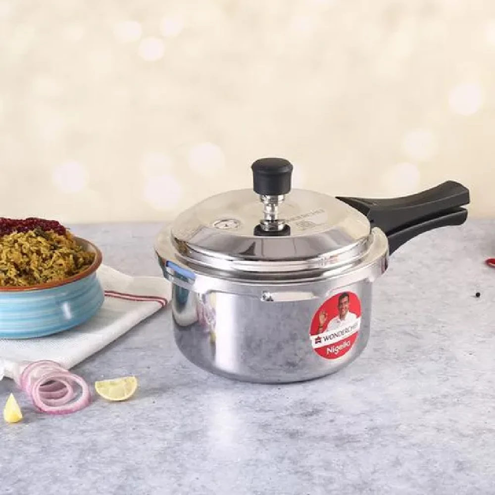 Wonderchef Nigella Tri-Ply Outer Lid Pressure Cooker - Non-Stick, Induction Friendly - Image 4